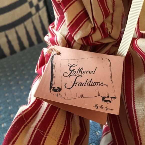 Joe Spencer Gathered Traditions Ebenezer Scrooge Doll - Picture 3 of 7